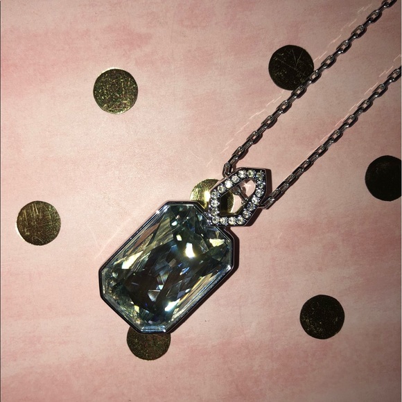 Swarovski Crystal Auradescent Pendant Necklace - Picture 2 of 6
